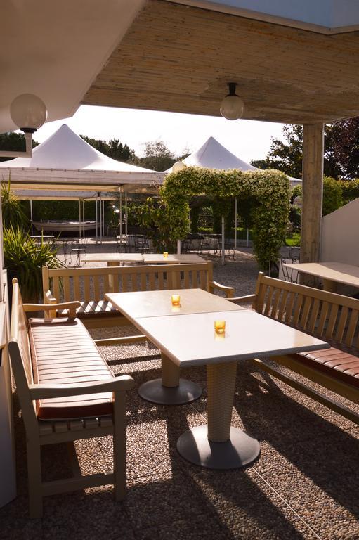 Beach Hotel Eurovil Predore Eksteriør bilde